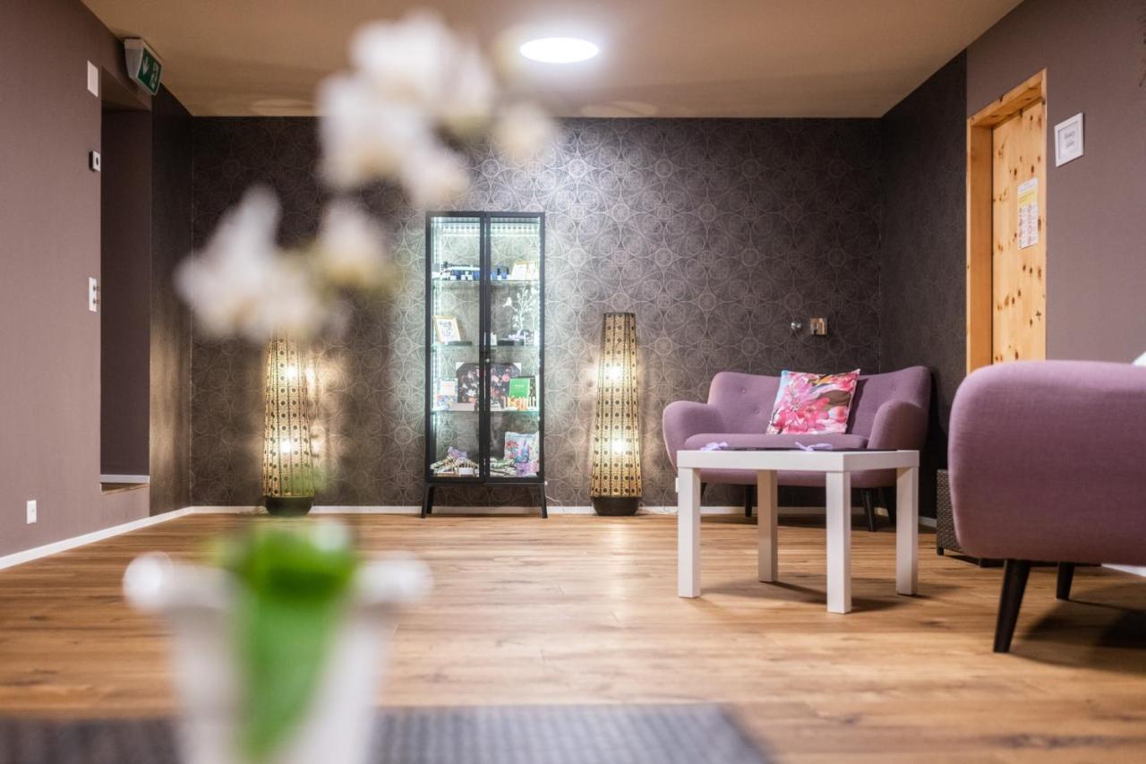 Hotel Cualmet - Aktiv erholen und geniessen Tiefencastel Eksteriør billede