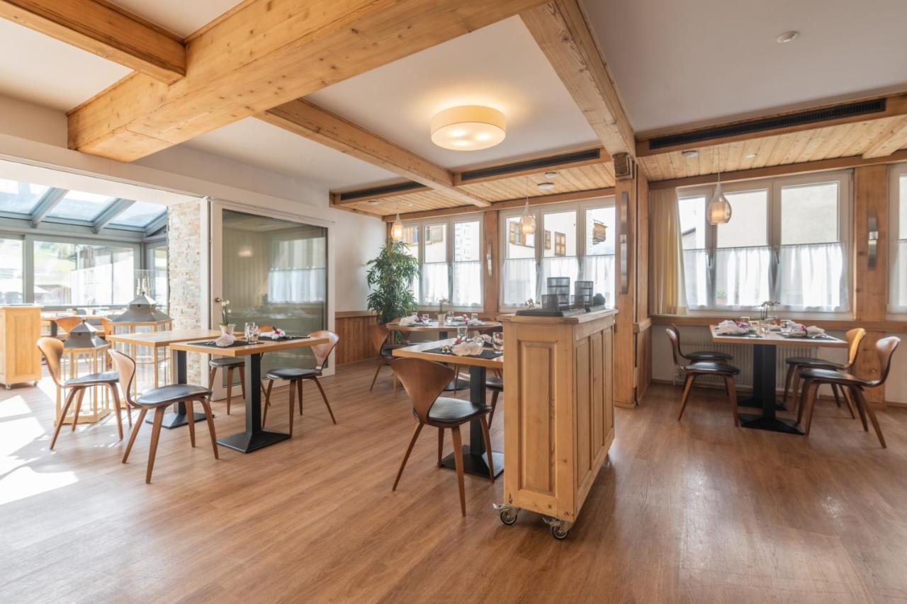 Hotel Cualmet - Aktiv erholen und geniessen Tiefencastel Eksteriør billede