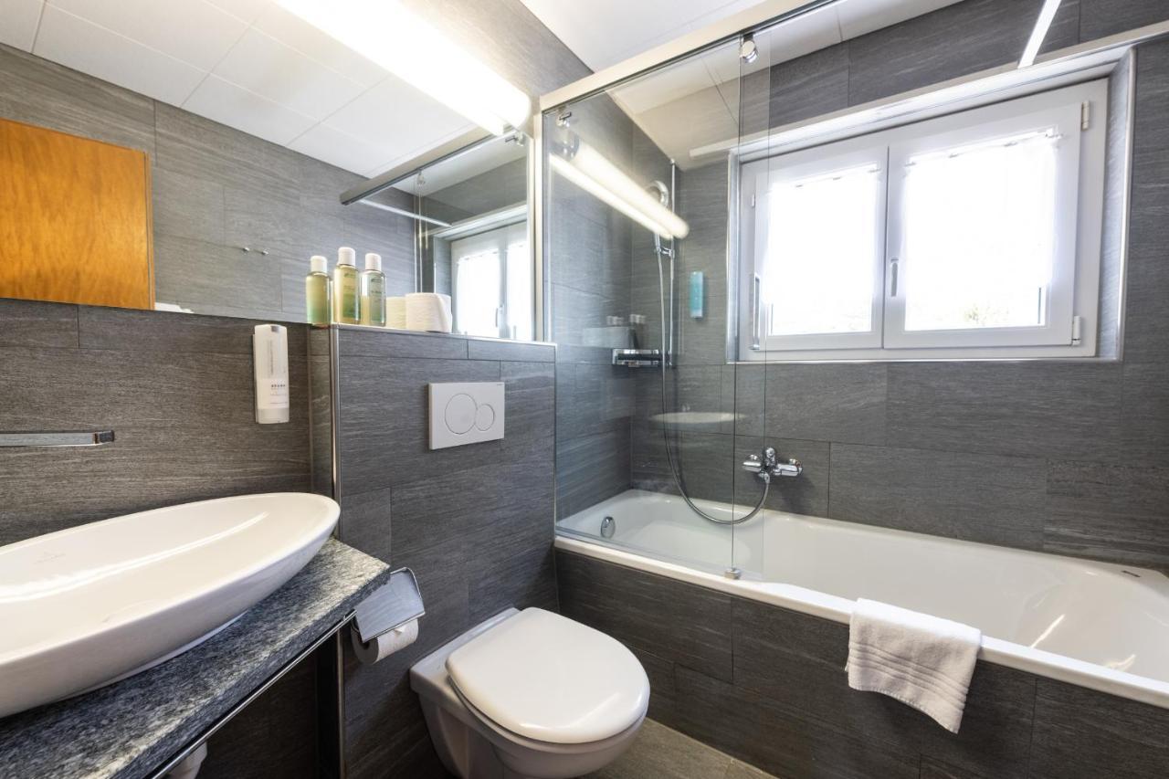 Hotel Cualmet - Aktiv erholen und geniessen Tiefencastel Eksteriør billede