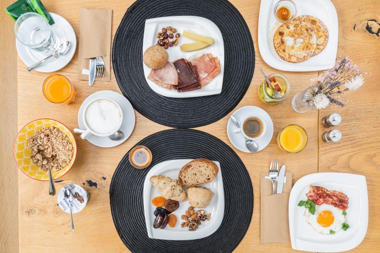 Hotel Cualmet - Aktiv erholen und geniessen Tiefencastel Eksteriør billede
